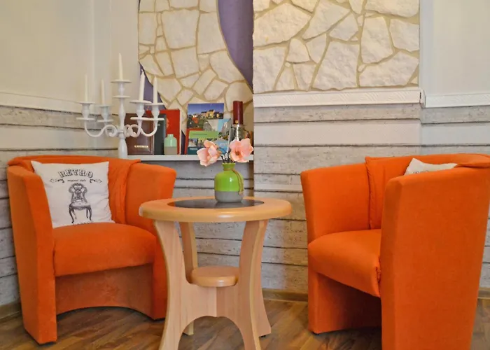 Zur Neisse 3* غوين